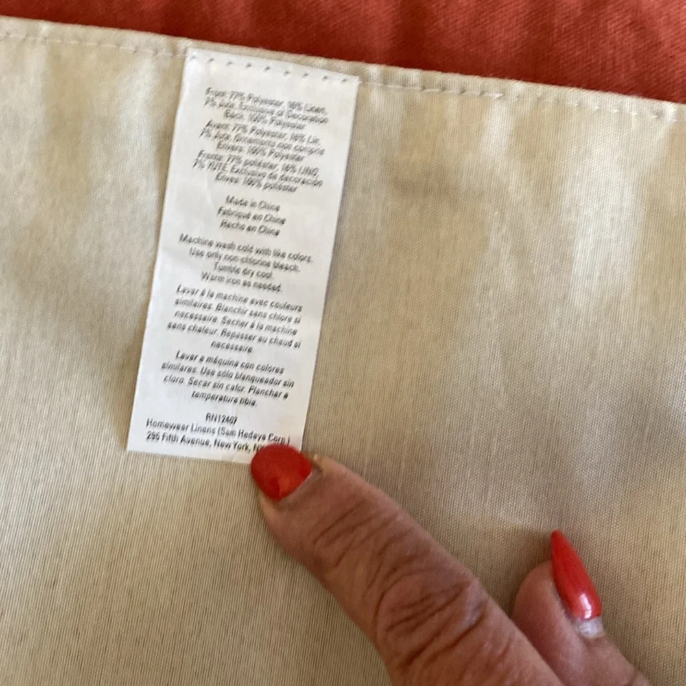 Table Runner - Picture 4 of 4